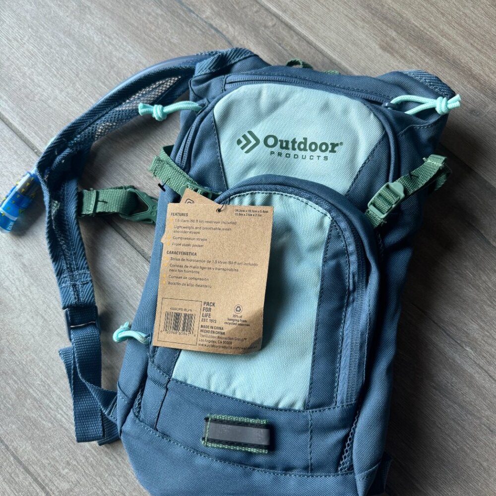 NWT Outdoor Products 3.5L Hydration Backpack Blue - Picture 2 of 6